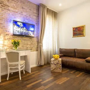 Pellegrini Luxury Pensión